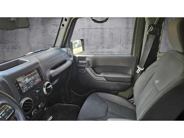 Jeep Wrangler 3.6 Rubicon 2016 Benzine 16