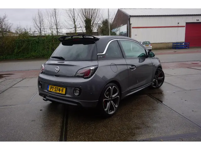 Opel ADAM 1.4 Turbo Rocks S 2015 Benzine 5