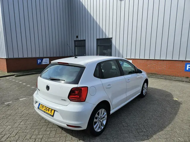 Volkswagen Polo 1.0 Cruise/Airco/5Deurs 2015 Benzine 21