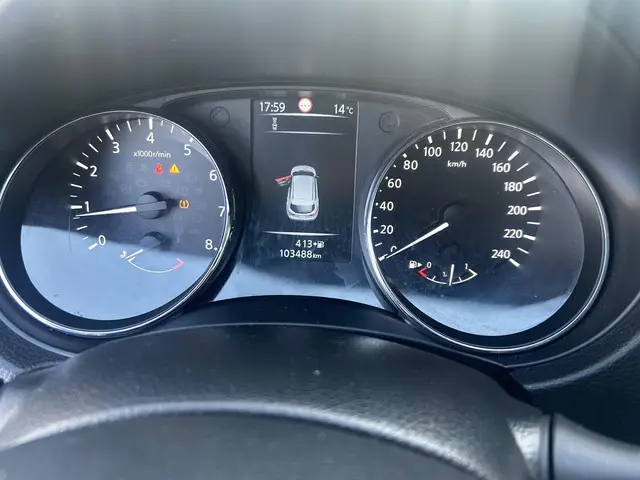 Nissan QASHQAI 1.2 Visia 2015 Benzine 13