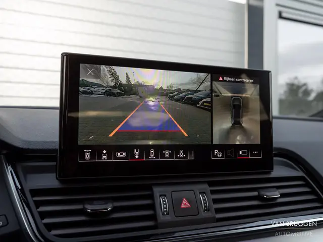 Audi Q5 55 TFSI e quattro S-Line 2022 Hybride Benzine 30