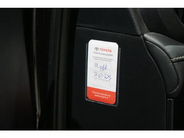 Toyota RAV4 2.2D Style 4WD 2015 Diesel 27