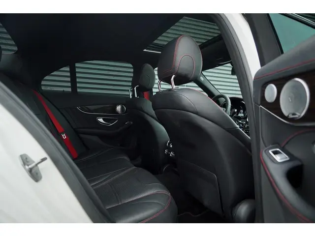 Mercedes-Benz C-Klasse AMG 43 4MATIC 2016 Benzine 8