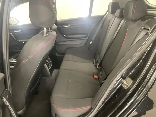 BMW 1 Serie 114i EDE Sport Edition 2014 Benzine 37