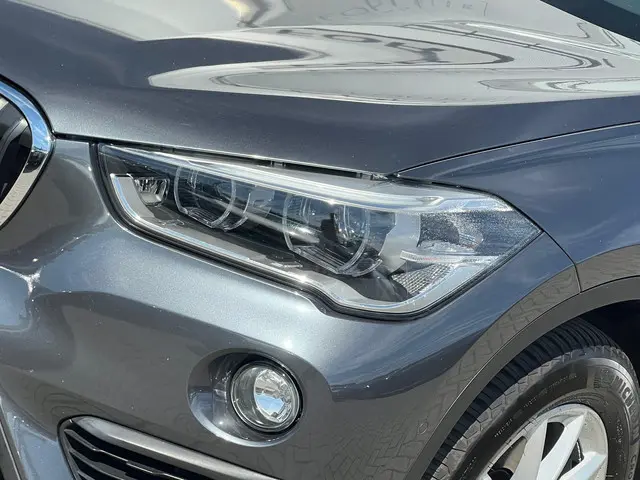 BMW X1 sDrive18i Centennial High Executive 2017 Benzine 14