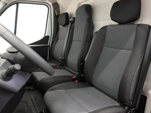 Renault Master T33 2.3 dCi 135 L2H2 2024 Diesel 29