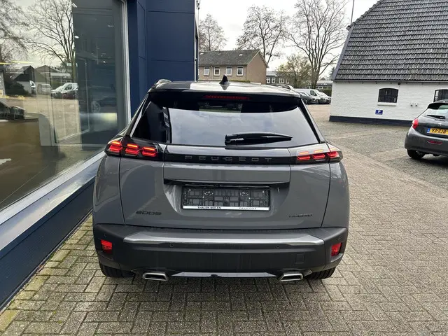 Peugeot 2008 1.2 Hybrid 145 GT 2025 Hybride Benzine 22