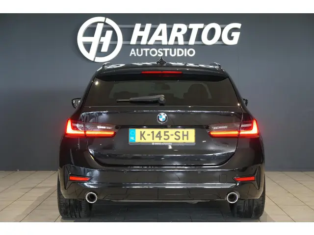 BMW 3 Serie Touring 318i High Executive 2021 Benzine 12