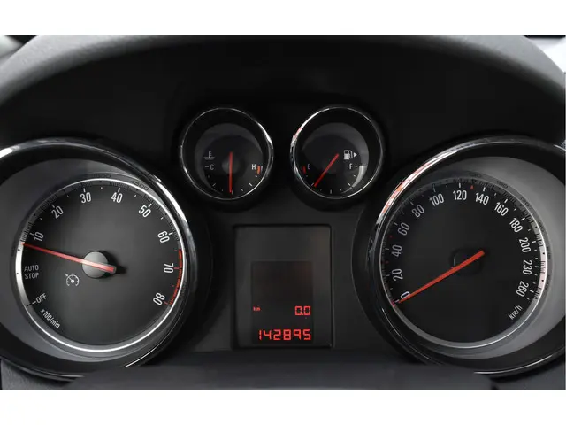 Opel Mokka 1.6 Cosmo 2013 Benzine 15