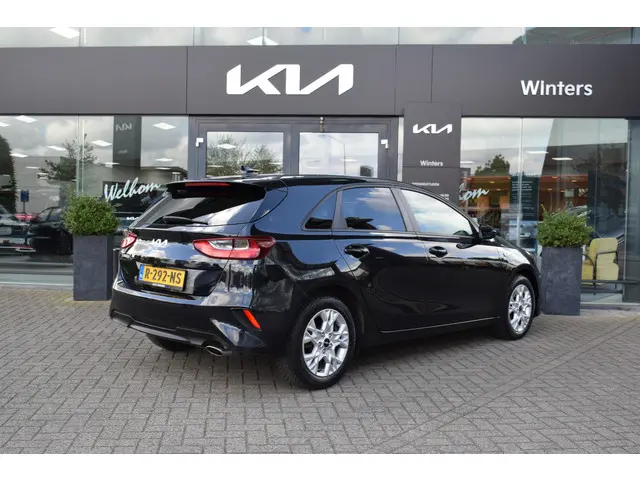 Kia Ceed 1.0 T-GDi DynamicLine X-Tra 2022 Benzine 3