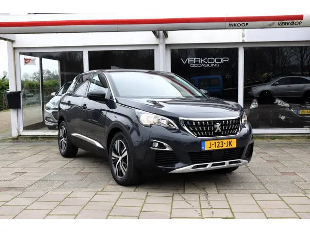 Peugeot 3008 1.2 PureTech Blue Lease Premium 2019 Benzine 3