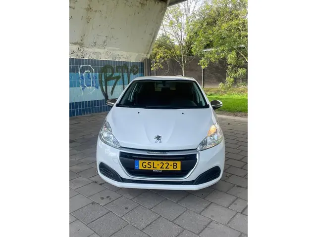 Peugeot 208 1.2 PureTech Access 2018 Benzine 4