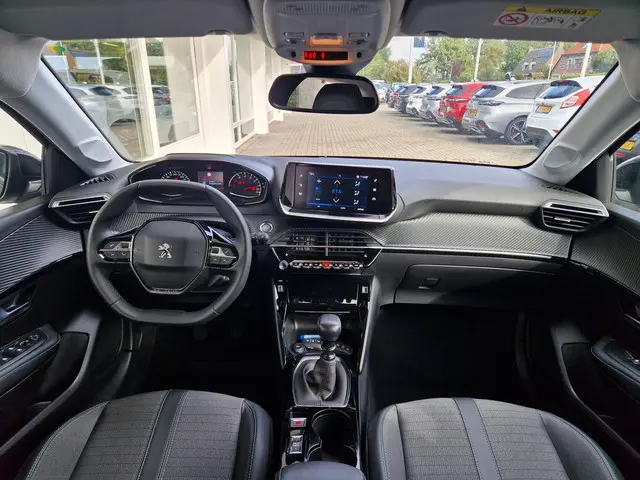 Peugeot 208 1.2 PureTech 100 Allure 2023 Benzine 14