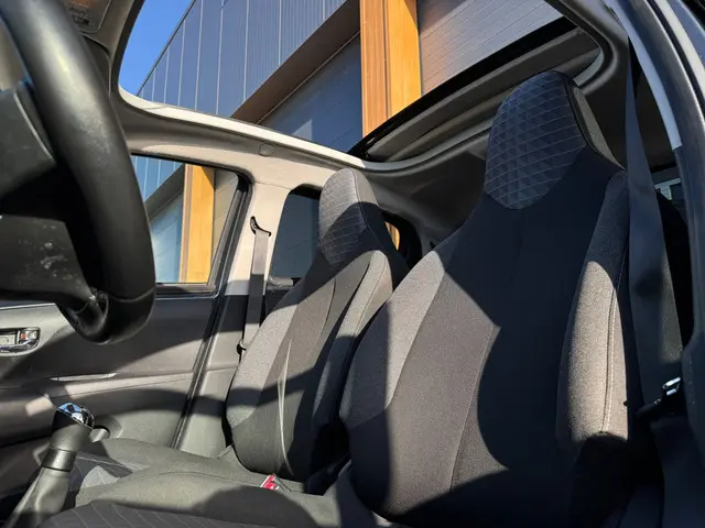 Peugeot 108 1.0 e-VTi Allure TOP! 2021 Benzine 13