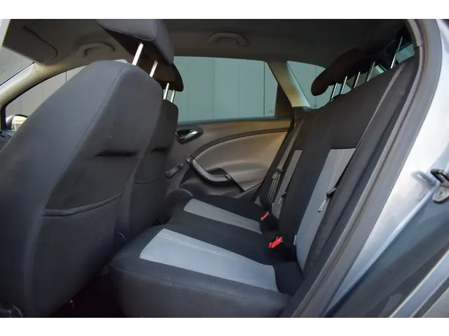 SEAT Ibiza ST 1.2 TSi Style Chill Out 2013 Benzine 8