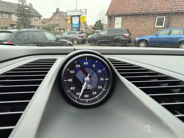 Porsche Macan 4 100 kWh 2024 Elektrisch 32