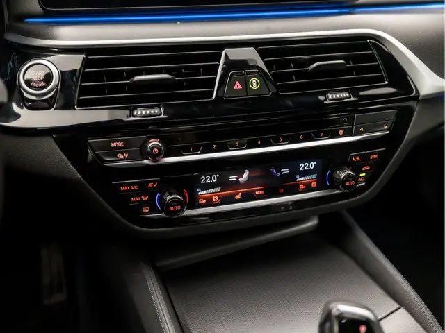 BMW 5 Serie 545e xDrive M Sport 2023 Hybride Benzine 10