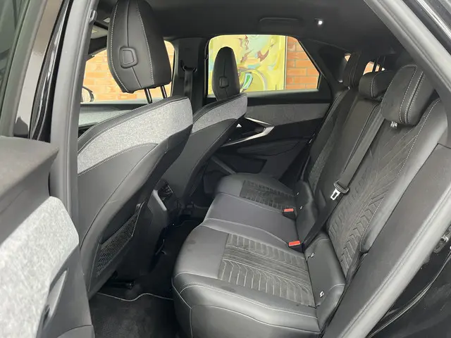 Peugeot 3008 Hybrid 136 GT 2024 Hybride Benzine 10