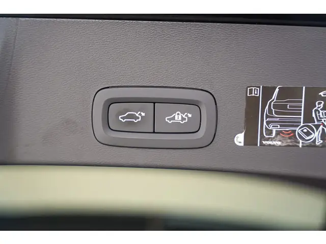 Volvo XC40 P8 Recharge AWD R-Design 2021 Elektrisch 34