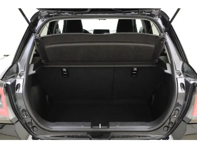 Suzuki Swift 1.2 Style Smart Hybrid 2024 Benzine 3