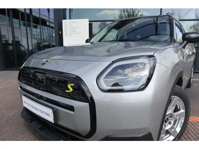 MINI Countryman SE 2025 Elektrisch 2