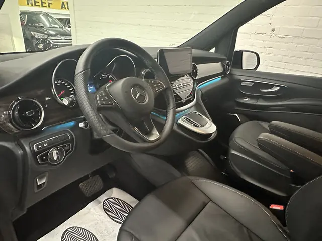 Mercedes-Benz EQV 300 L2 90kWh DC 2022 Elektrisch 25