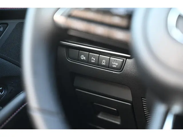 Mazda 3 e-SkyActiv-G 140 automaat Homura 2025 Benzine 16