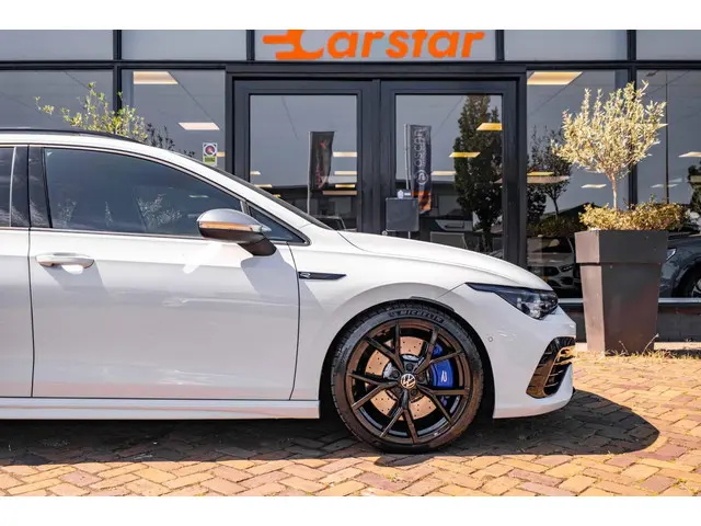 Volkswagen Golf Variant R | 322 PK | 2023 Benzine 8