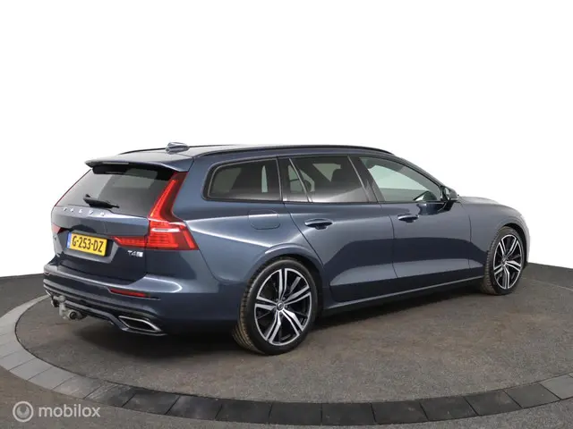 Volvo V60 2.0 T4 R-Design / polestar 211pk 2019 Benzine 6