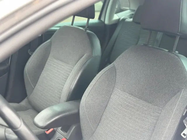Citroën C3 1.0 PureTech koopje 2015 Benzine 10
