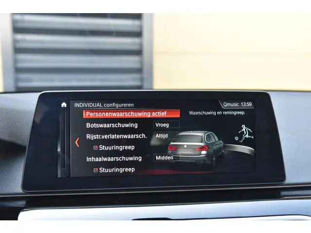 BMW 5 Serie Touring 520i High Executive 2017 Benzine 29