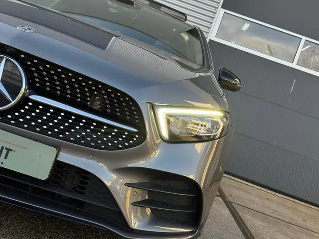 Mercedes-Benz A-Klasse 220 Premium 2021 Benzine 12