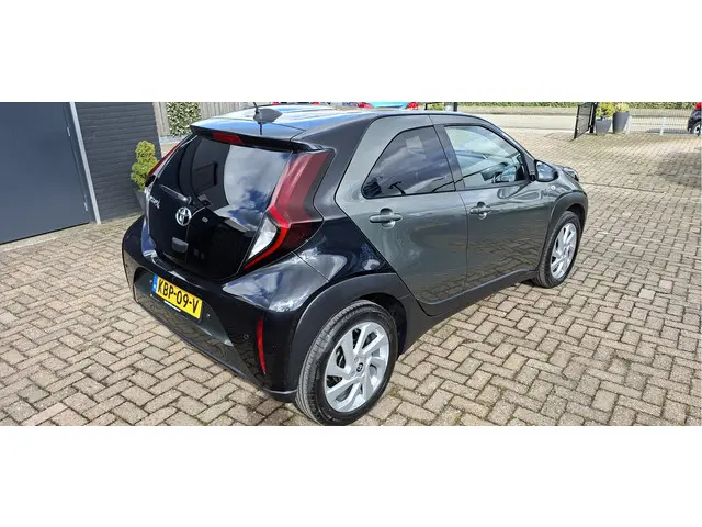 Toyota Aygo X 1.0 VVT-i S-CVT Envy AUTOMAAT 2022 Benzine 9