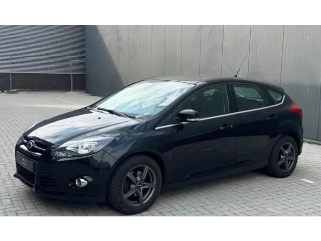 Ford Focus 1.0 EcoBoost 2012 Benzine 12