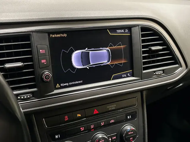 SEAT Leon 1.0 TSI Intense Sport 2017 Benzine 20