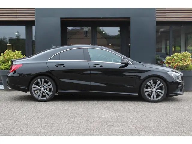Mercedes-Benz CLA 180 Ambition 2013 Benzine 4