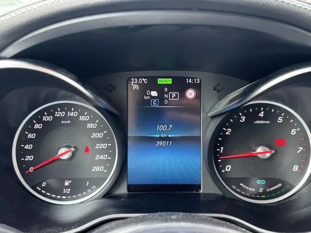 Mercedes-Benz GLC 300e 4MATIC 2022 Hybride Benzine 25