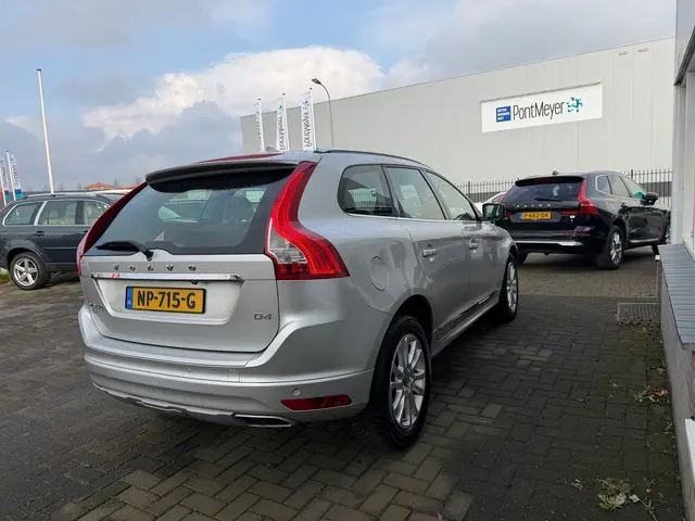 Volvo XC60 2.0 D4 FWD SUMMUM 2017 Diesel 10
