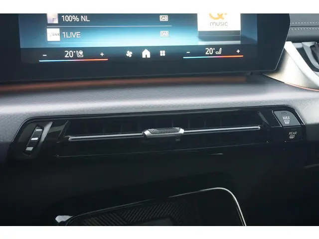 BMW iX1 eDrive20 2025 Elektrisch 12