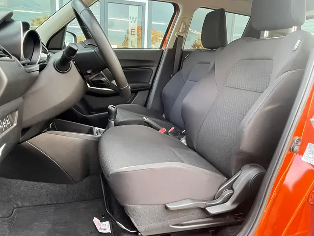 Suzuki Swift 1.2 Select Smart Hybrid 2024 Benzine 9