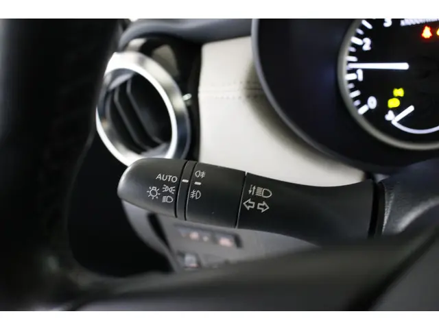 Nissan Micra 1.0 IG-T Tekna 2022 Benzine 15