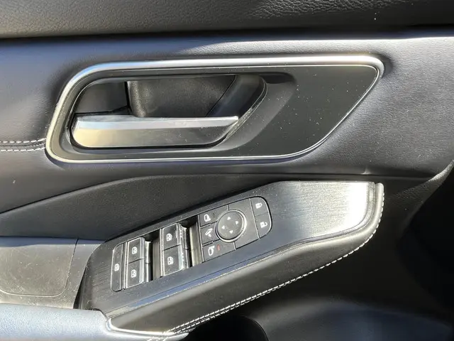 Nissan QASHQAI 1.3 MHEV Tekna 2023 Benzine 17