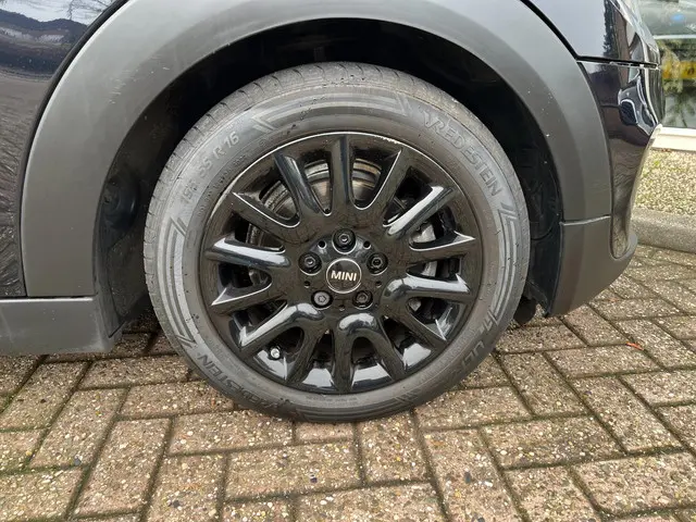 MINI Cooper Mini 1.5 Business Edition 2021 Benzine 28