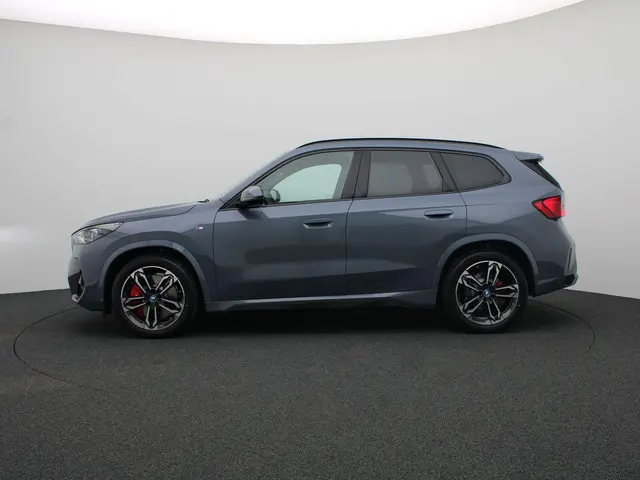 BMW iX1 eDrive20 2025 Elektrisch 4