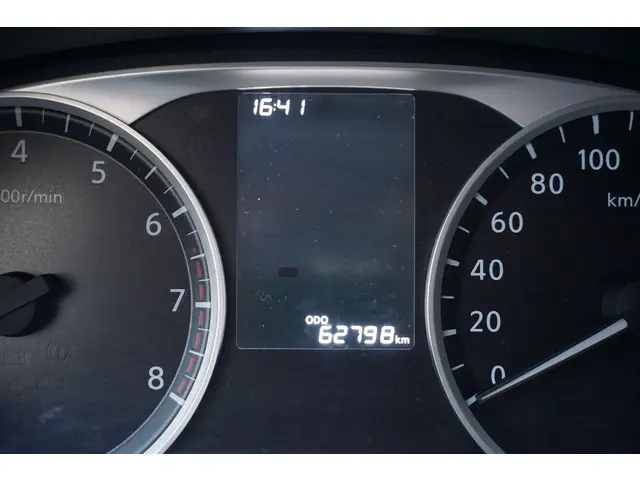 Nissan Micra 1.0L Visia+ 2017 Benzine 16