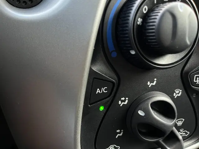 Peugeot 108 1.0 e-VTi Active AIRCO 2016 Benzine 14