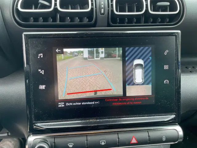 Citroën C3 Aircross 1.2 PureTech S&S Shine 2019 Benzine 24