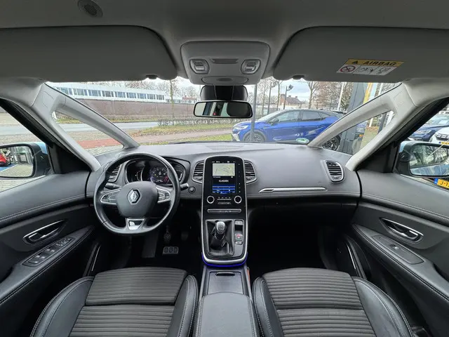 Renault Grand Scénic TCe 140 Bose 2019 Benzine 12