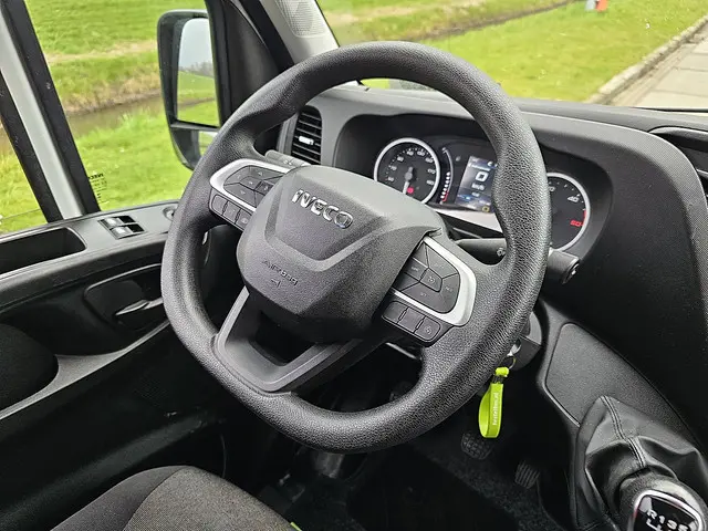 Iveco Daily 35S14 2023 Diesel 10