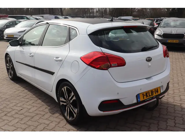 Kia cee'd 1.6 GDI Business Pack 2013 Benzine 9